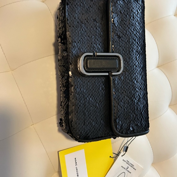 NEW in perfect condition Marc Jacob’s Black shoulder bag! - Picture 7 of 11